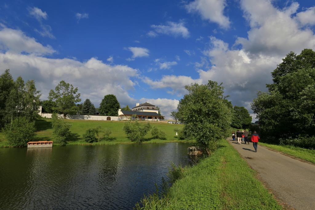 Resort Lisensky Dvur Snezne  Exterior photo